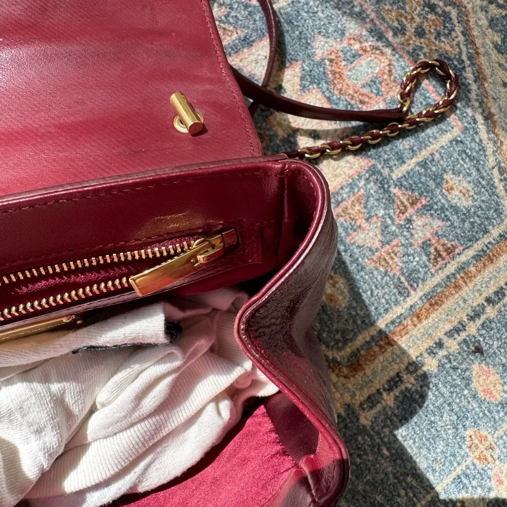 Salvatore Ferragamo burgundy bow leather crossbody handbag chain top handle bag - Picture 7 of 10